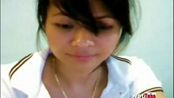 Asian Teen showing tits and pussy on Webcam