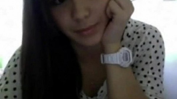 Cute asian girl show her body on webcam – interestingclips.com